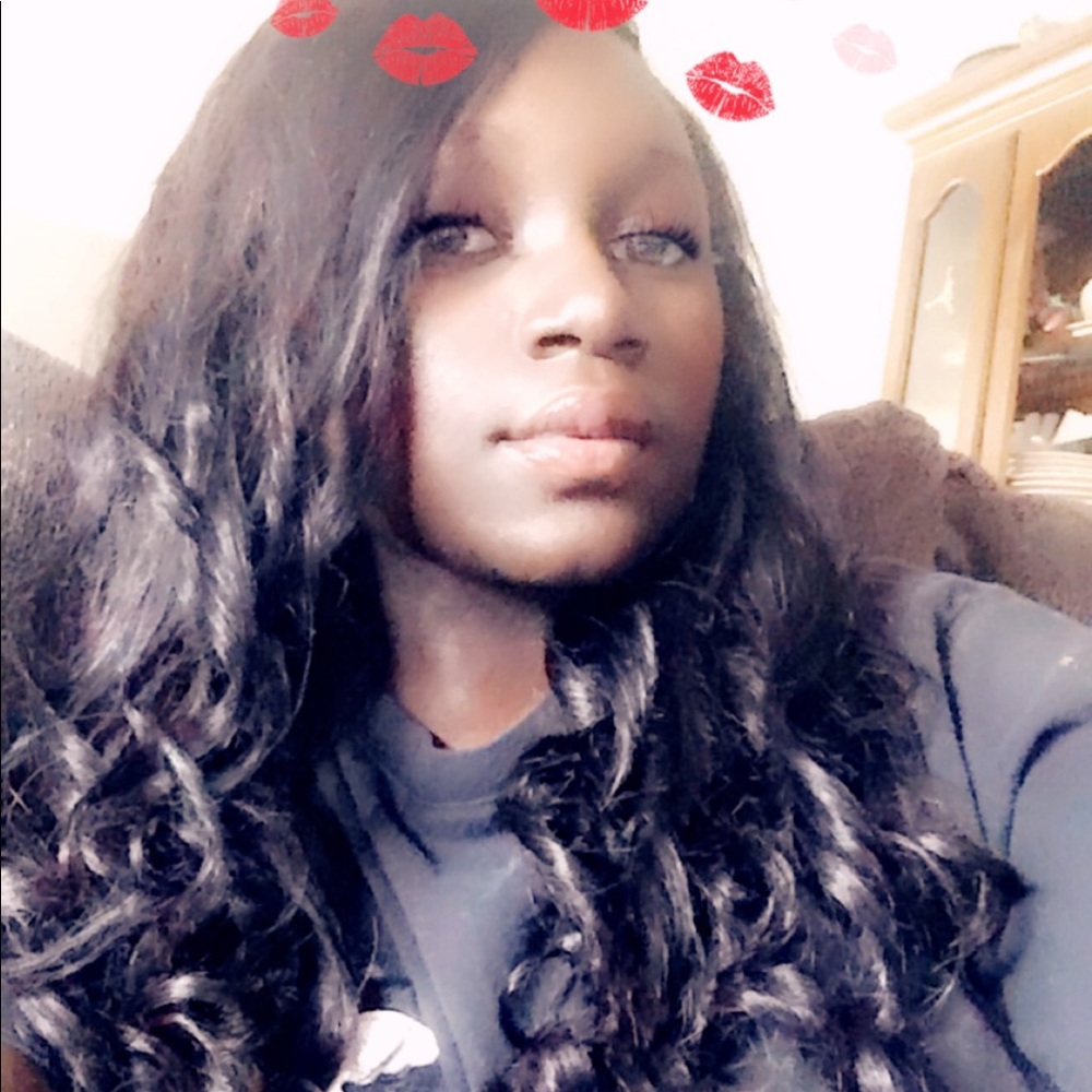 Meet your Posher, Mahogany